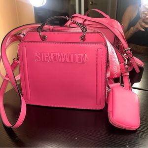 Steve Madden BEVELYN Bag in Bright Pink